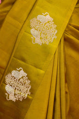 Green Handloom Banarasi Silk Saree With Shikargah Motif