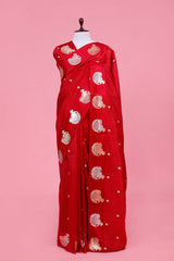 This Nandi Motif Handloom Banarasi Silk Saree is a wedding saree and festive wear saree. Free Shipping Available!