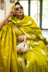 Peridot Green Banarasi Saree with Floral Motifs - Pavitra Sagar