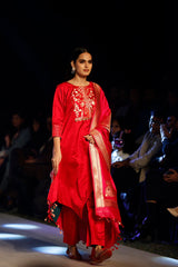 pink suit, magenta suit, kurta set, suit set, banarasi silk