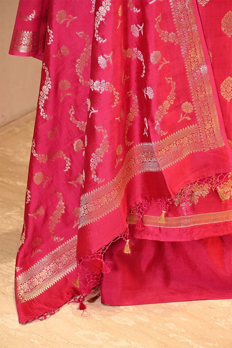 Pink Chiniya Silk Salwar Suit Set with Floral Zari Motifs