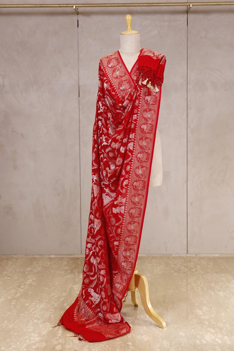 red dupatta, Baluchari motif dupatta, banarasi dupatta, silk dupatta, wedding dupatta, indian dupatta, handloom dupatta, bridal duaptta