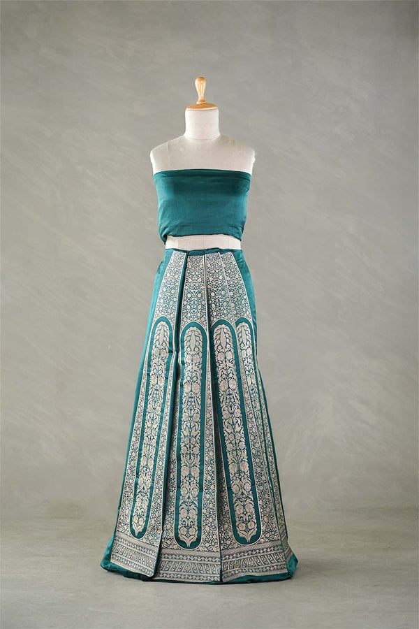 Buy This Rama Green Banarasi Bridal Lehenga with Gold Zari Work