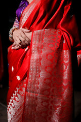 Regal Red Ethnic Kadhwa Woven Banarasi Satin Silk Saree - Chinaya Banaras
