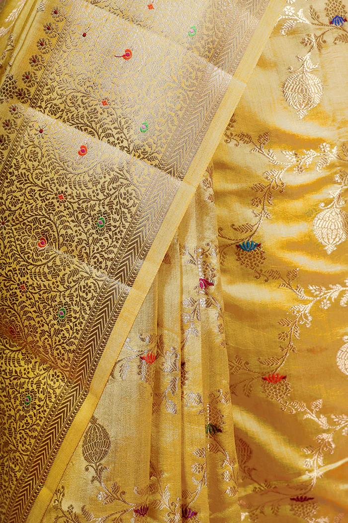 Floral Jaal Woven Chiniya Silk Saree