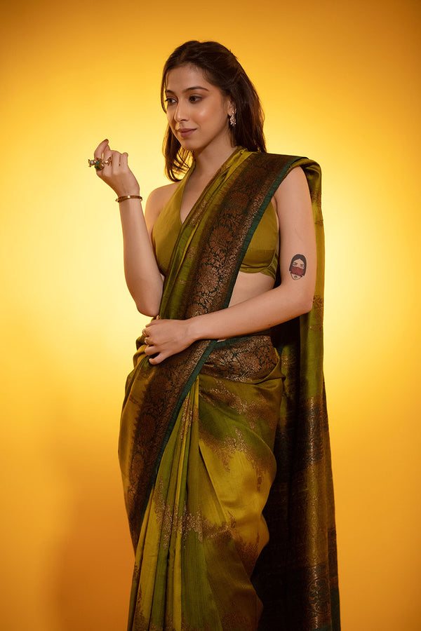 Rama Green Rangkat Handwoven Raw Silk Saree