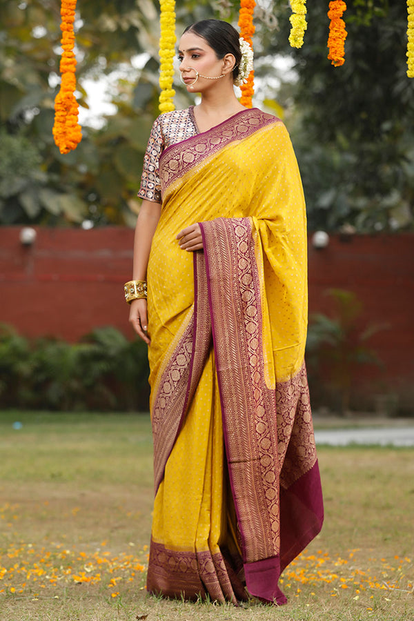 Yellow saree, wedding saree, saree for wedding, wedding banarasi saree, silk saree for wedding, chinaya banaras, chinaya