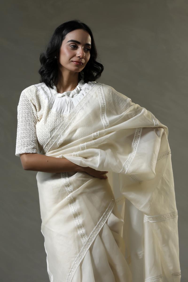 Ananya Pandey Inspired Off-White Organza Silk Saree with Mughal-Inspired Pallu