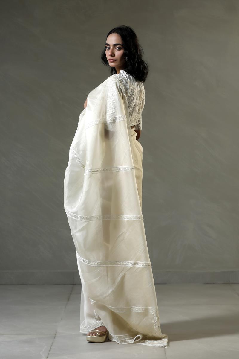 Ananya Pandey Inspired Off-White Organza Silk Saree with Mughal-Inspired Pallu