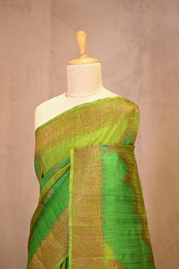 Green Rangkat Banarasi Raw Silk Saree with Floral Design