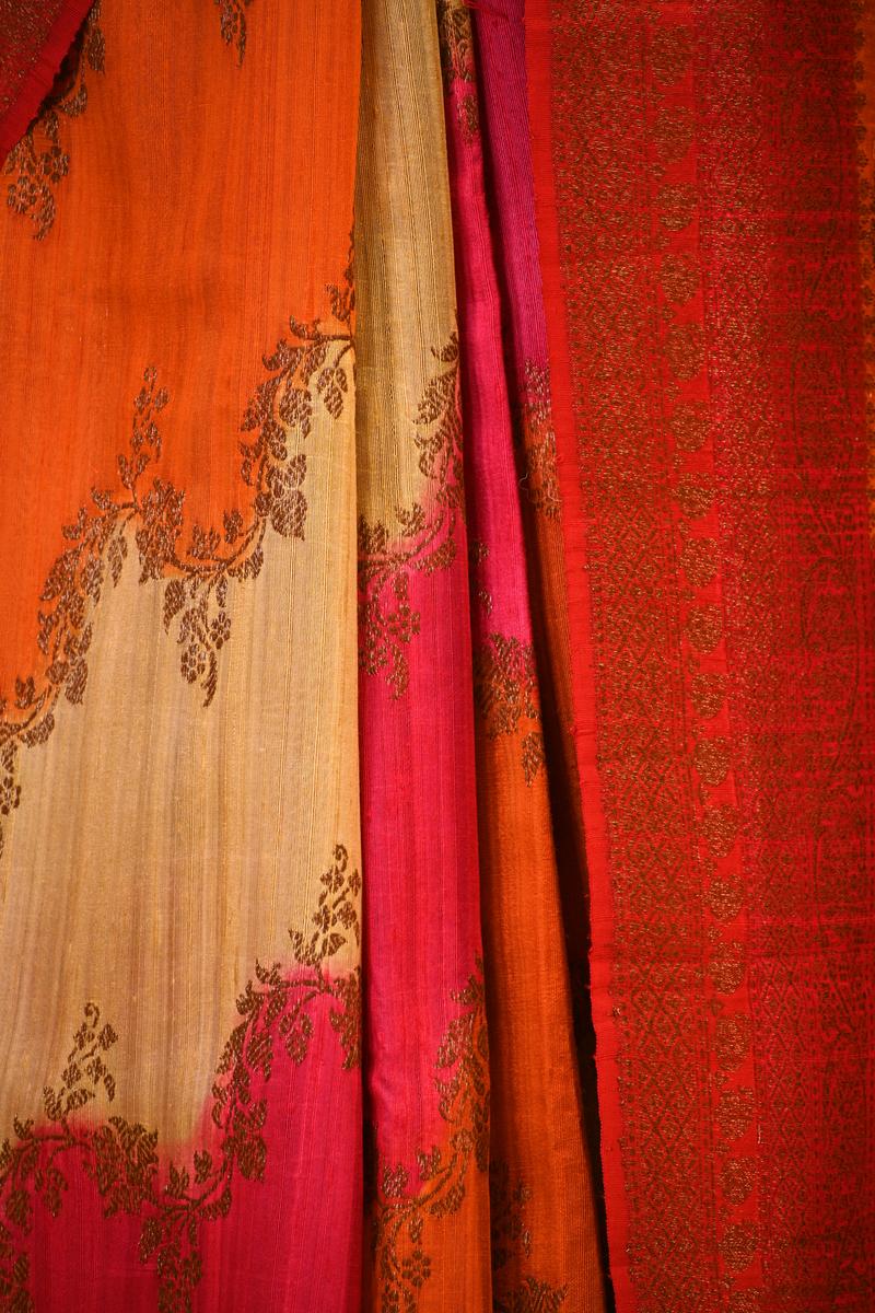 Red Rangkat Banarasi Raw Silk Saree with Floral Design