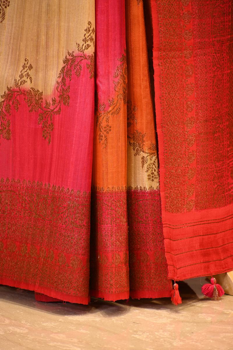 Red Rangkat Banarasi Raw Silk Saree with Floral Design
