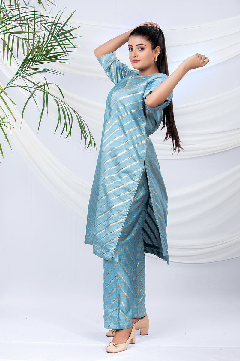 Women in Sky Blue Striped Chiniya Silk Co-Ord Set - Chinaya Banaras