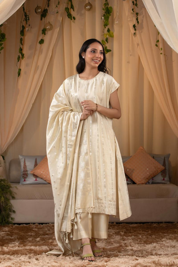 Salwar Suit, suit set, white suit set, red shalwar suit, party wear suit, salwar suits for wedding​