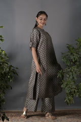 Grey & Navy Blue Geometrical Printed Kurta Set - Chinaya Banaras