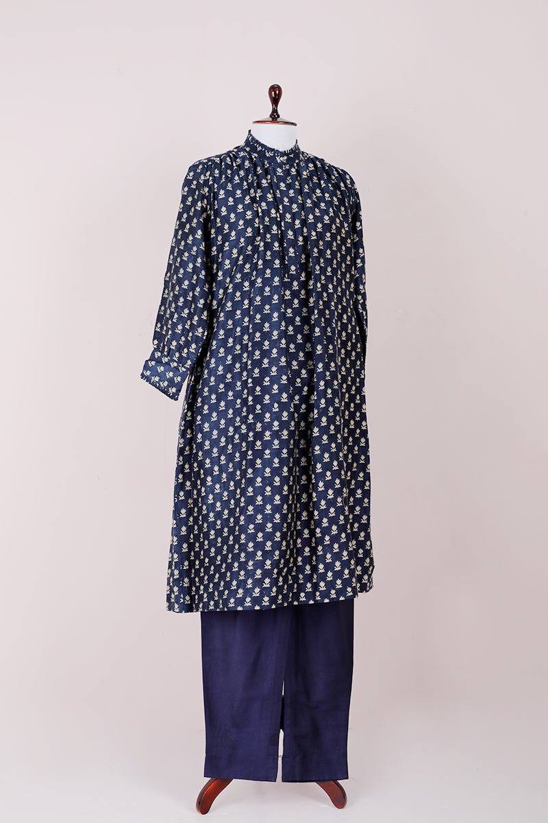 Indigo Geometrical Printed Chanderi silk Kurta pant Set - Chinaya Banaras